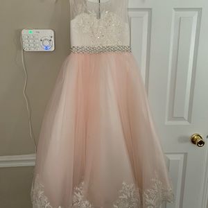 Size 8 flower girl or pageant dress
